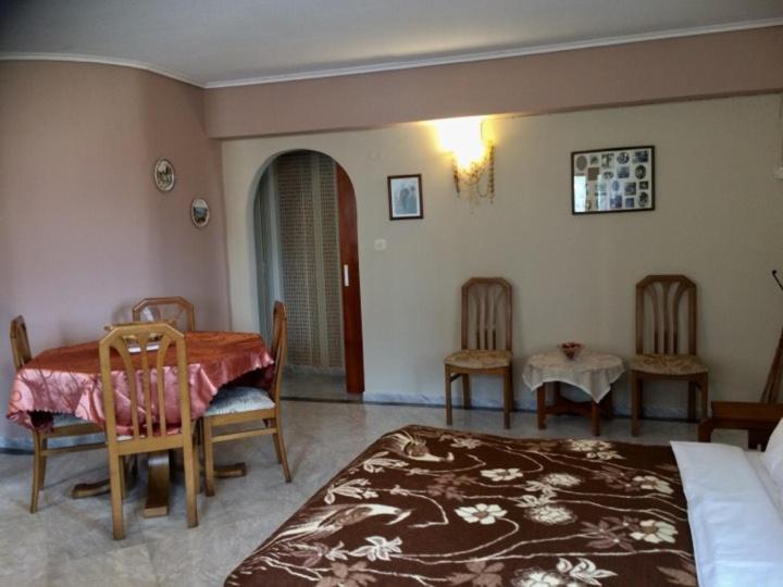 Mikro Katafygio Stavli Exterior foto